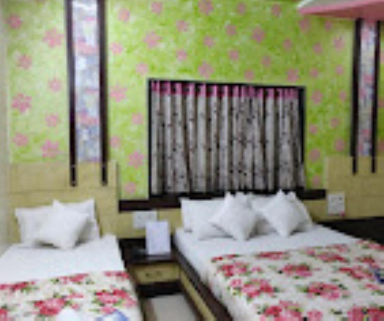 Hotel Rasraj , Dhule エクステリア 写真