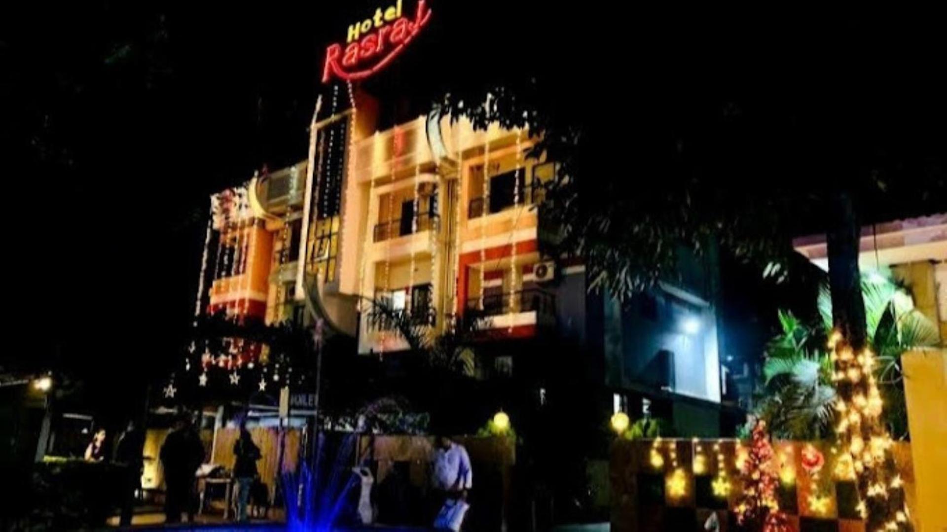 Hotel Rasraj , Dhule エクステリア 写真